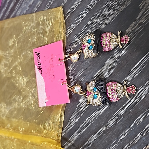 Betsey Johnson Gold Owl Earrings - Picture 4 of 4